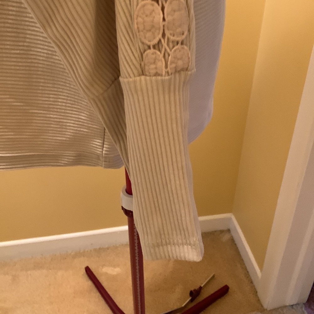 NORACORA Beige Ribbed Knit Batwing Sweater Lace Sleeve Detail Deep Cuff Boatneck - Picture 6 of 15